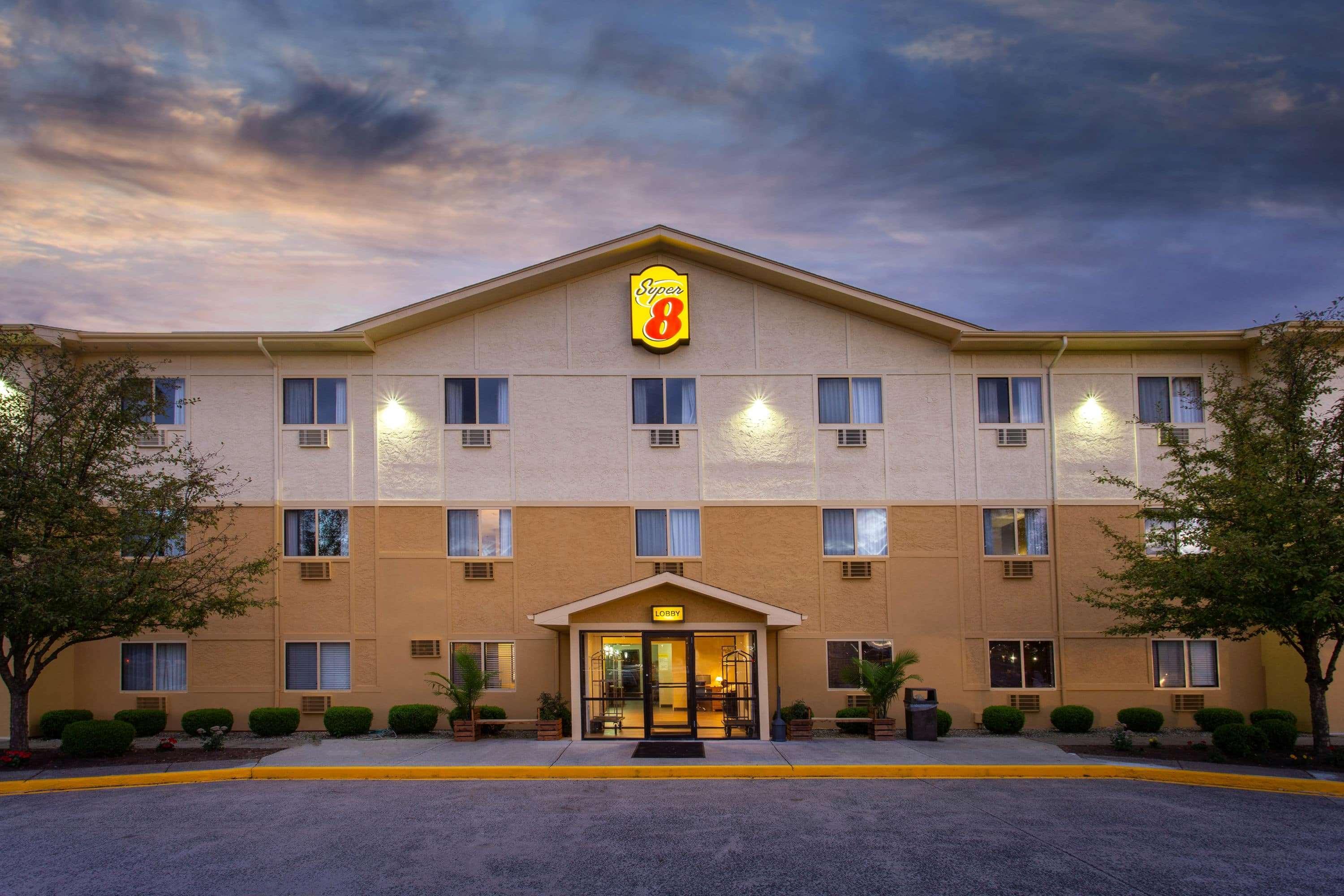 Hotel Super 8 By Wyndham Cromwell/Middletown Exterior foto